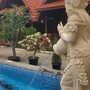 Uli Wood Villa, Bali - Near Gwk Guest house
